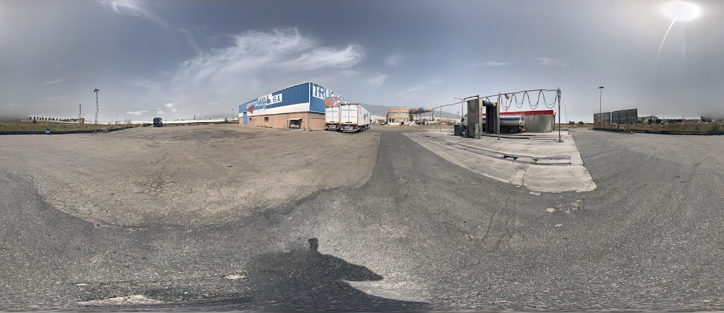 Gasolinera Truck Stop — Street View y 360deg