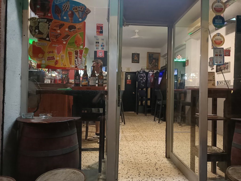 Polski Bar Avenida Tarragona Campclar dardos billard
