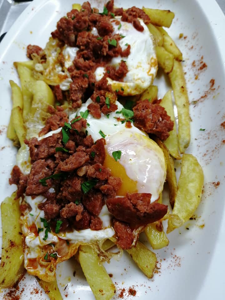 Restaurante Jardin 3 — Comida y bebida