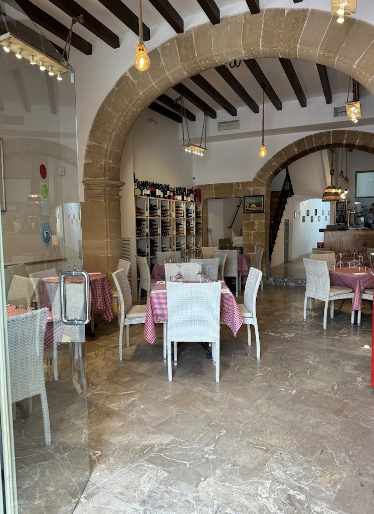 Trattoria y pizzeria Capitol