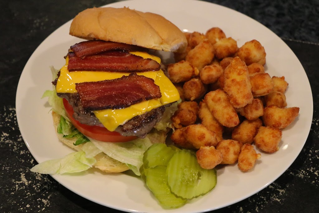  Five-O-One Sports Bar & Grill