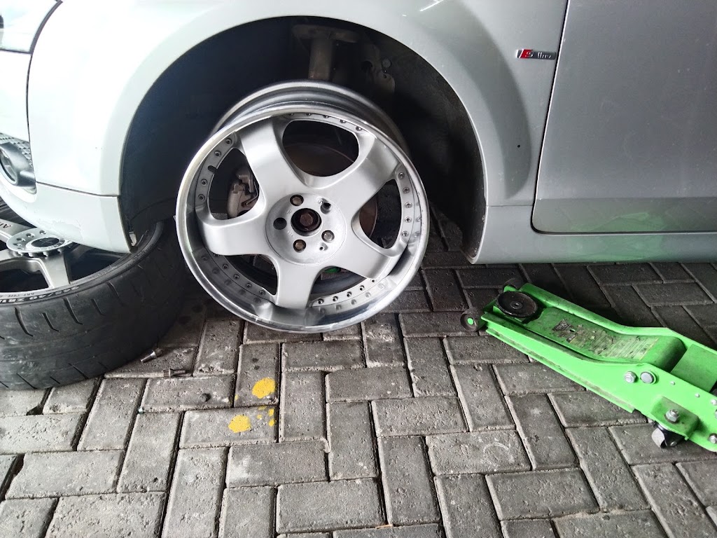 BENGKEL TANGGUH AUTOMOBILE