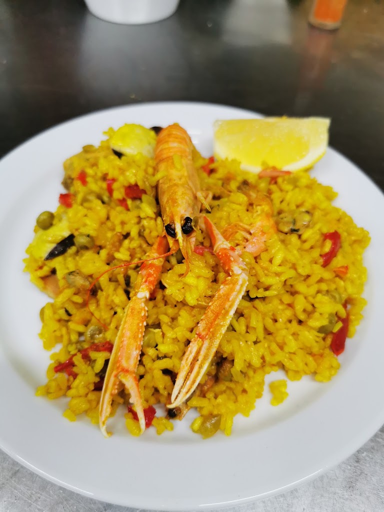 Restaurante en Fuenlabrada -VIDA BELLA — Paella