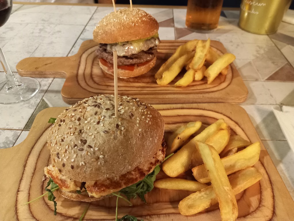 The Museum food & drinks — Papas fritas