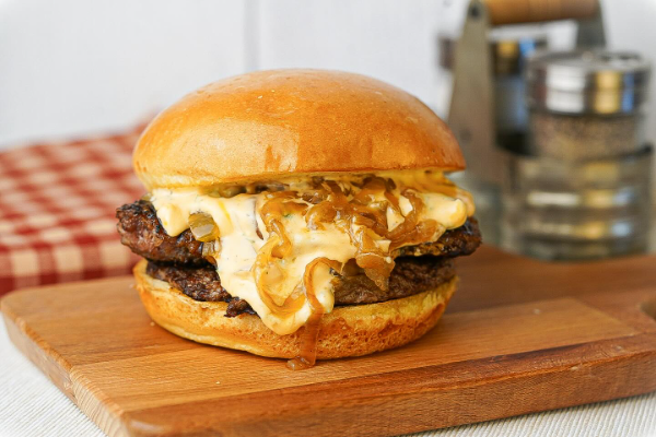  Georgie Porgie's Treefort Restaurant - Mount Pleasant / Racine