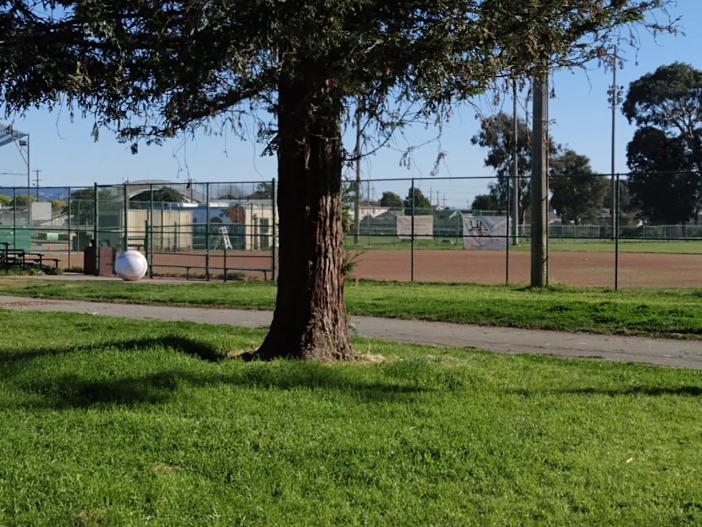 Nicholl Park