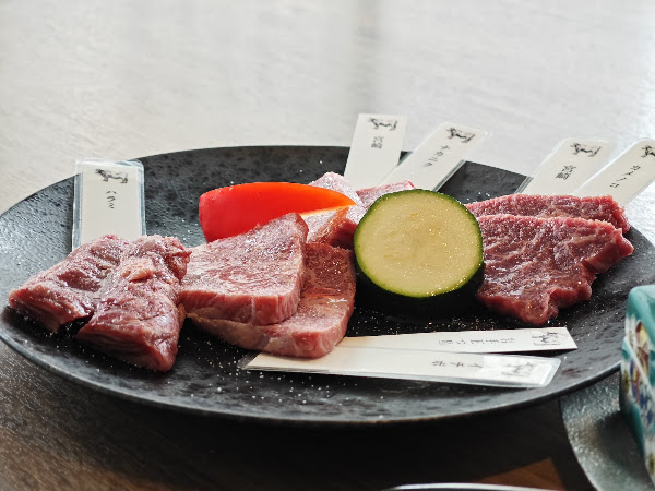 焼肉 The INNOCENT CARVERY 新丸ビル店 도쿄역 맛집