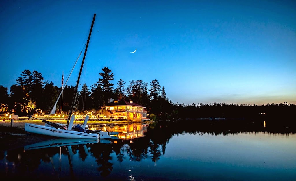  Top Deck Restaurant at Gordon Lodge