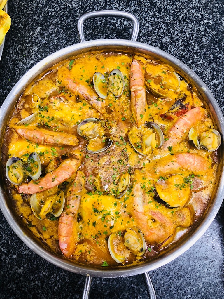 Sidreria Restaurante La Entrelluxa — Paella