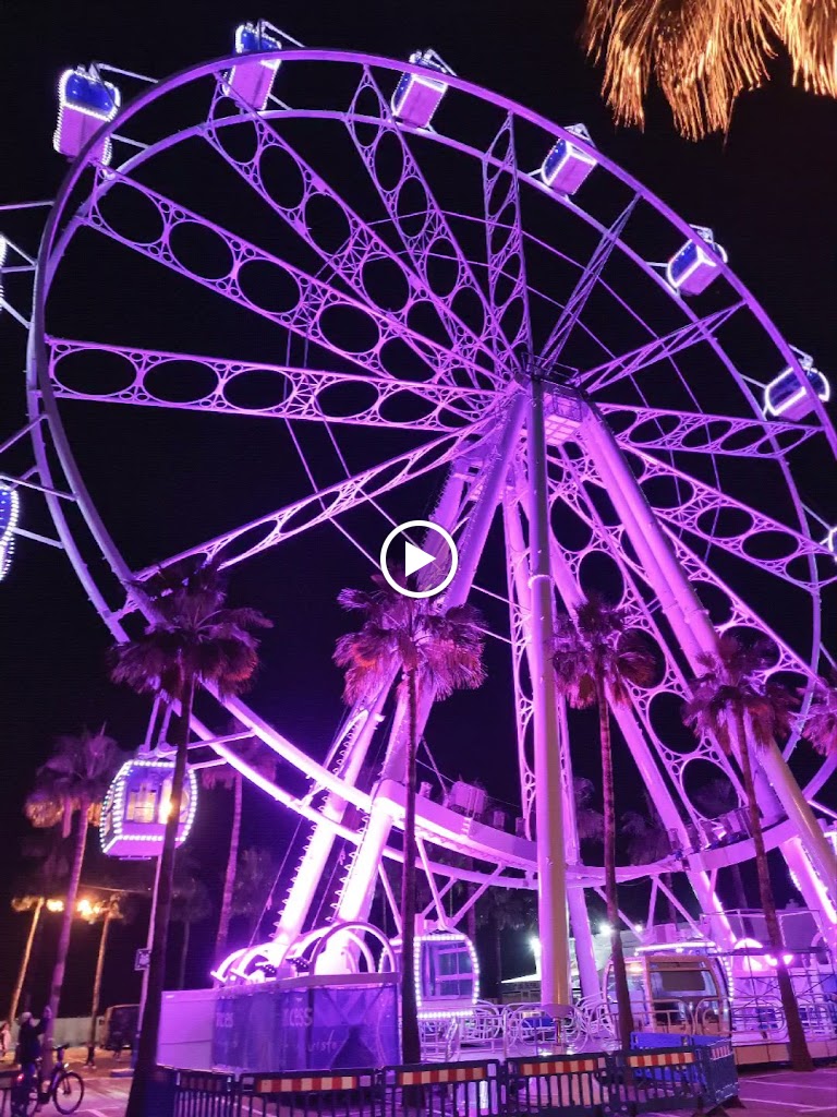 Aparcamiento de Puerto Marina — Videos