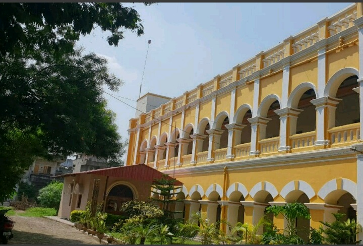 Hotel Samrat