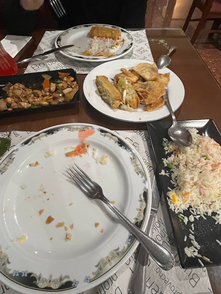 Restaurante Delicias de Oriente — Comida y bebida