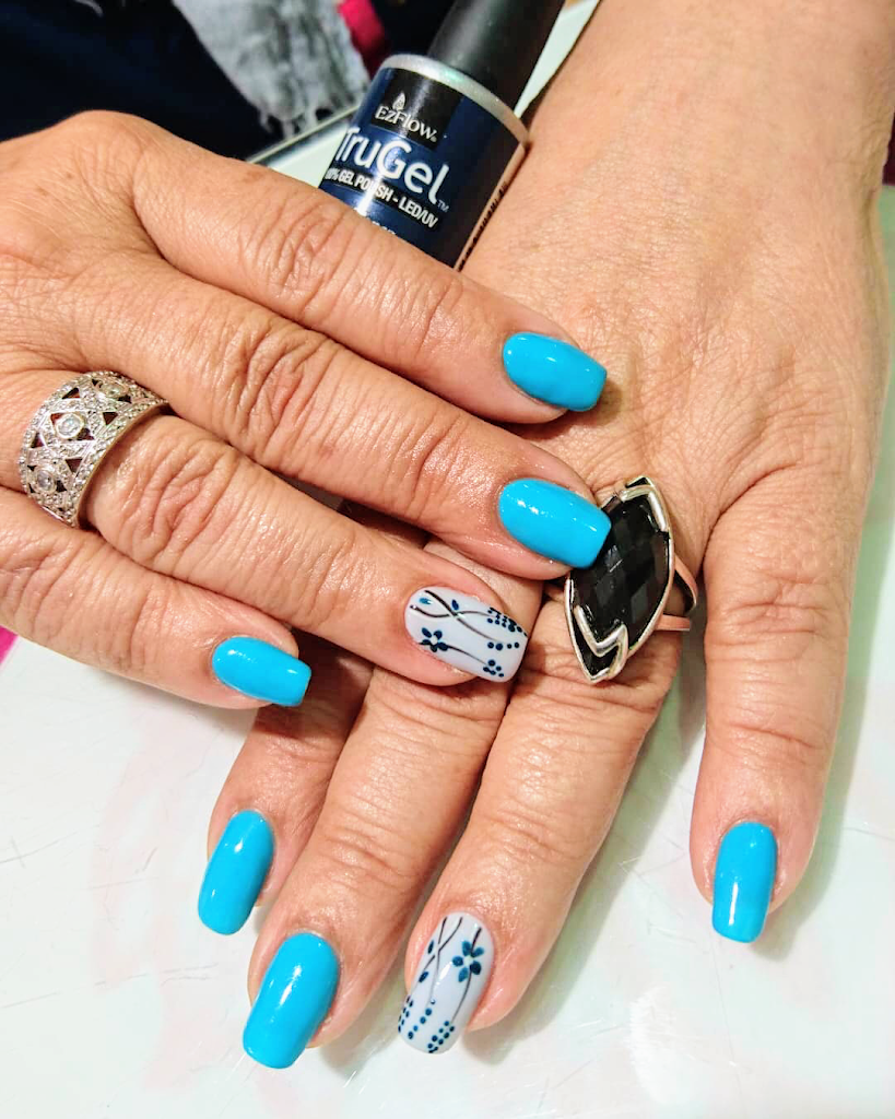 LINDA. Unas & Belleza — Del propietario
