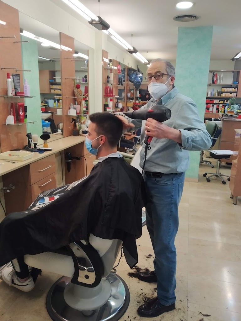 Peluqueria Amador Moreno