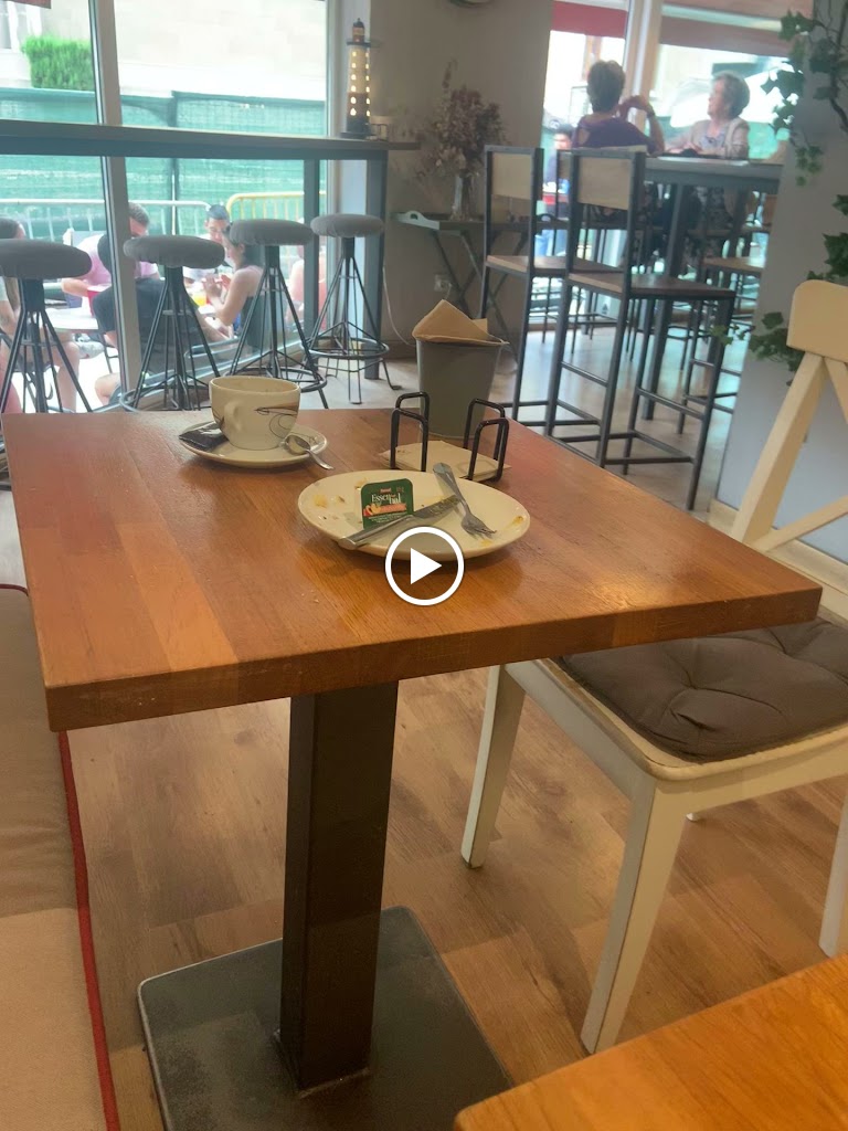 Cafeteria Panetela — Videos