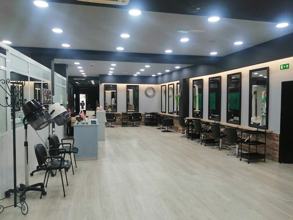 Escuela de Peluqueria y Estetica Nuevo Estilo