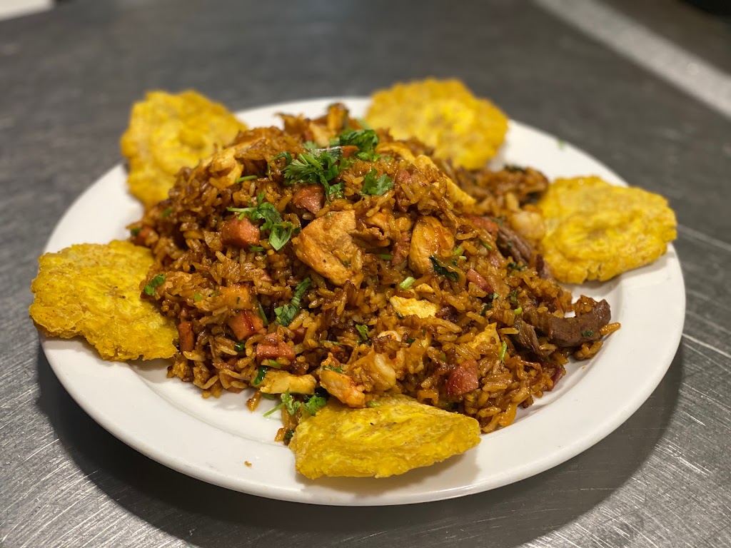 Bar Estrella Comida Latina — Comida y bebida