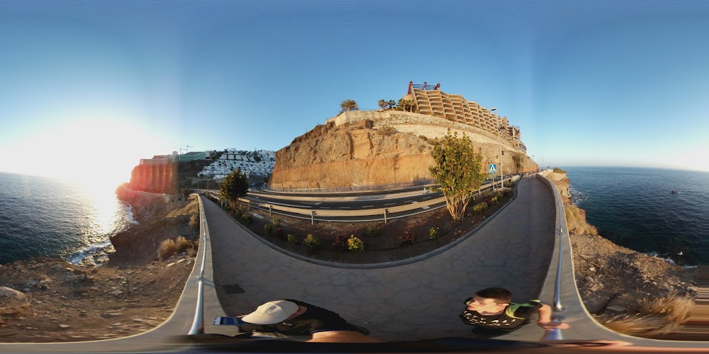 Paseo Maritimo Puerto Rico - Amadores — Street View y 360deg
