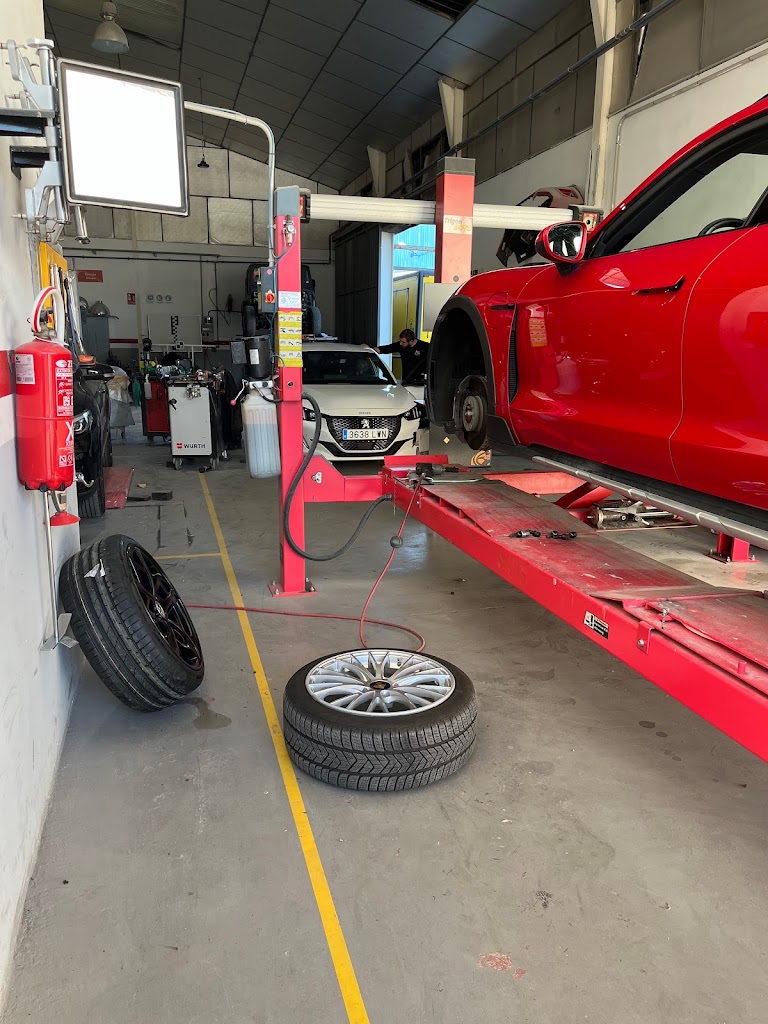 SABATER AUTOMOCION — Taller