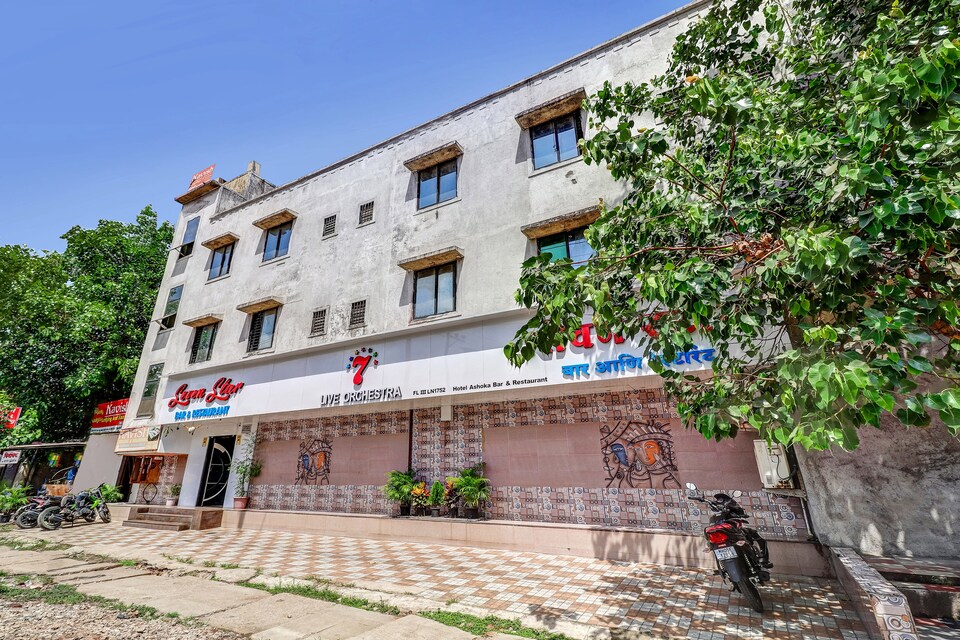 Oyo 90232 Kavish Lodging And Boarding