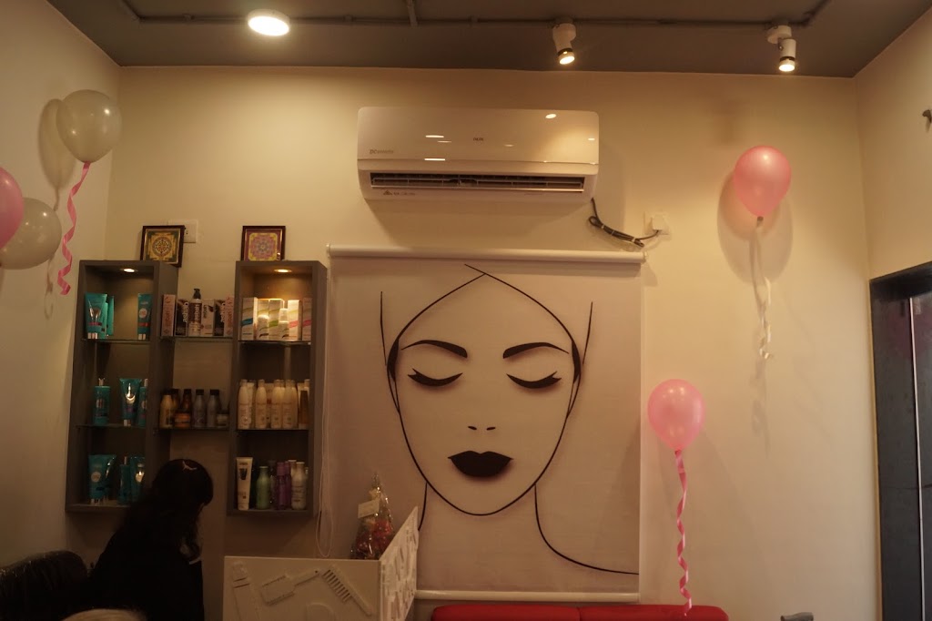 Umang Beauty Salon