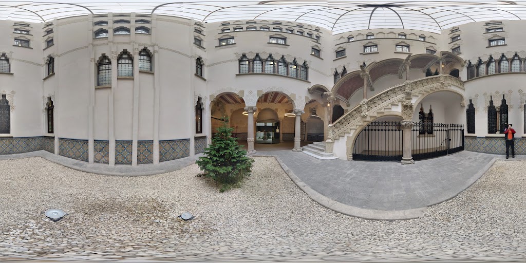 Palau Macaya — Street View y 360deg