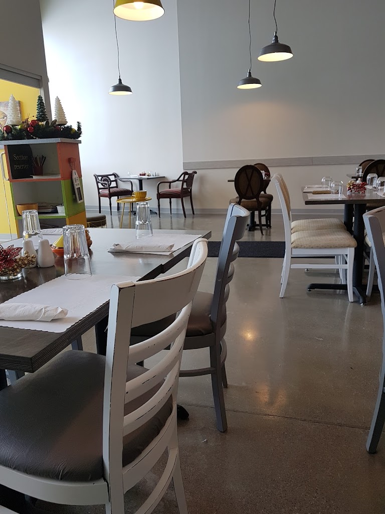BEEZ Dejeuner-Diner in Varennes