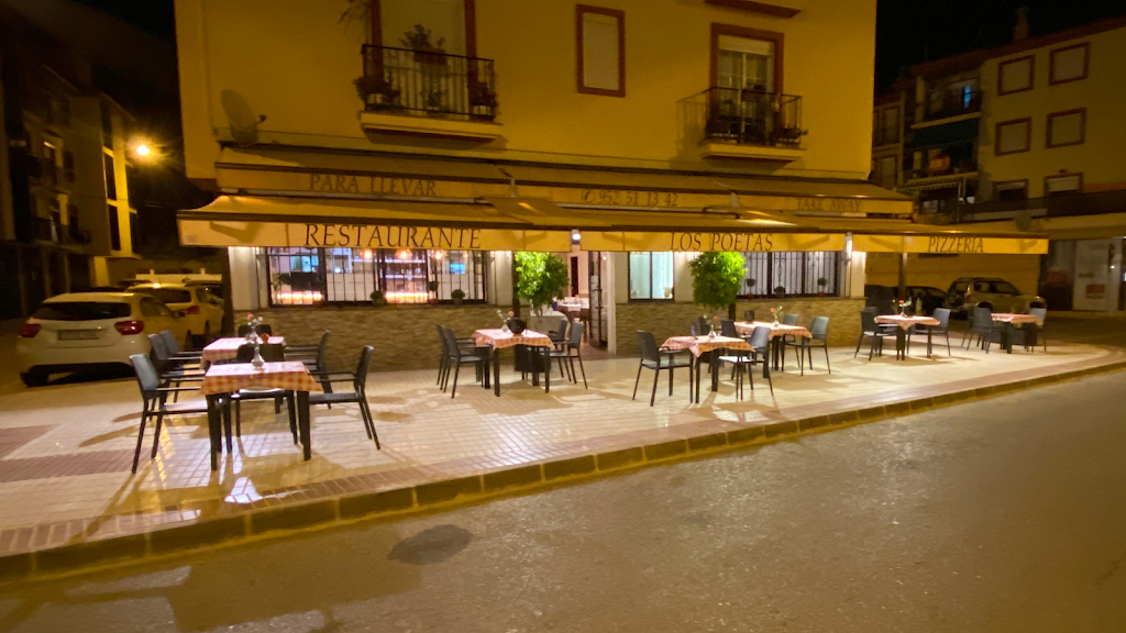 Restaurante Pizzeria Los Poetas — Ambiente