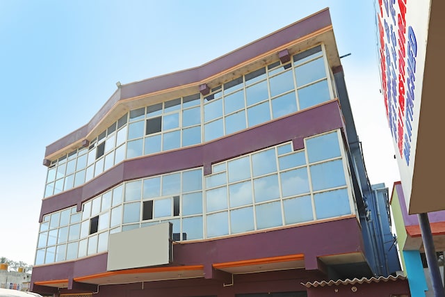 Oyo 24623 Chetana Residency