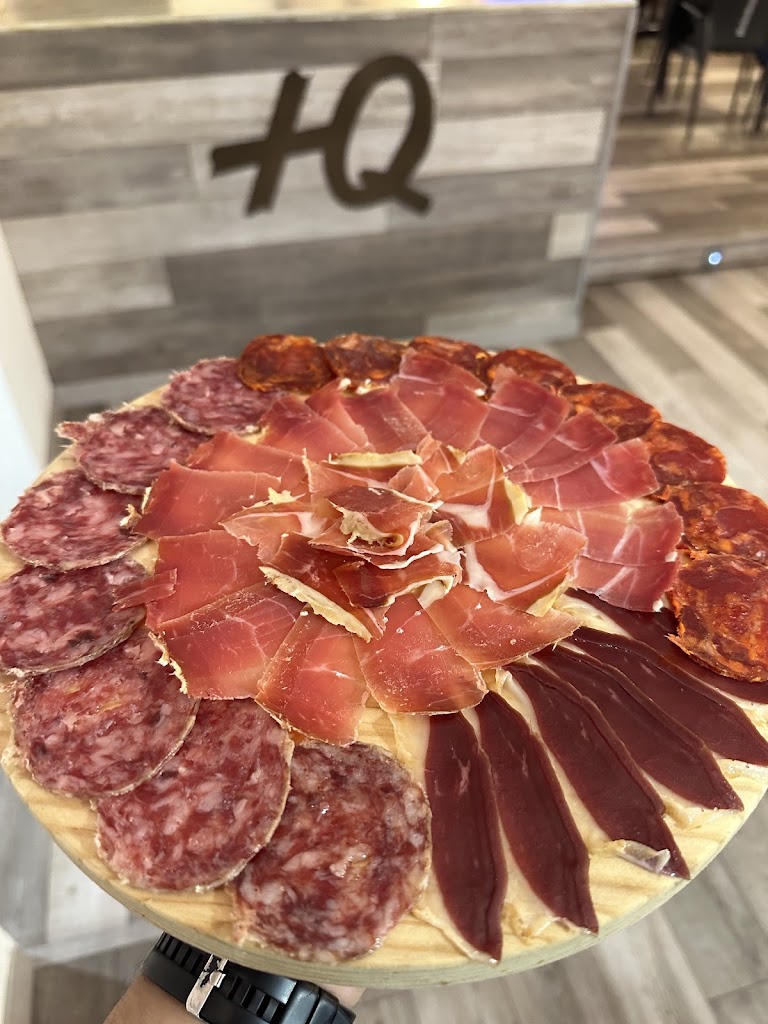 Masqbirras Gastrobar — Comida y bebida
