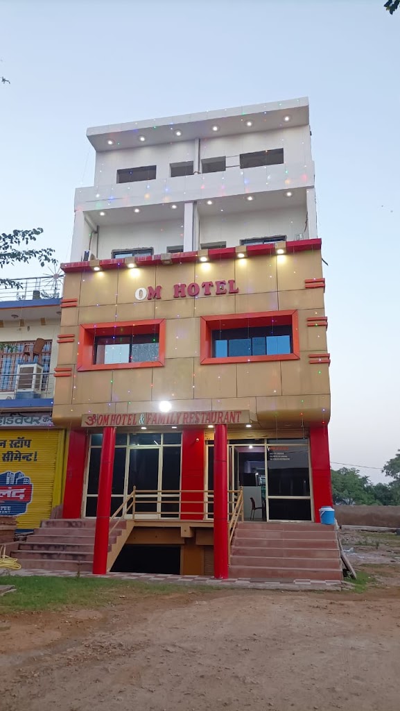 Om Hotel Family Restaurant