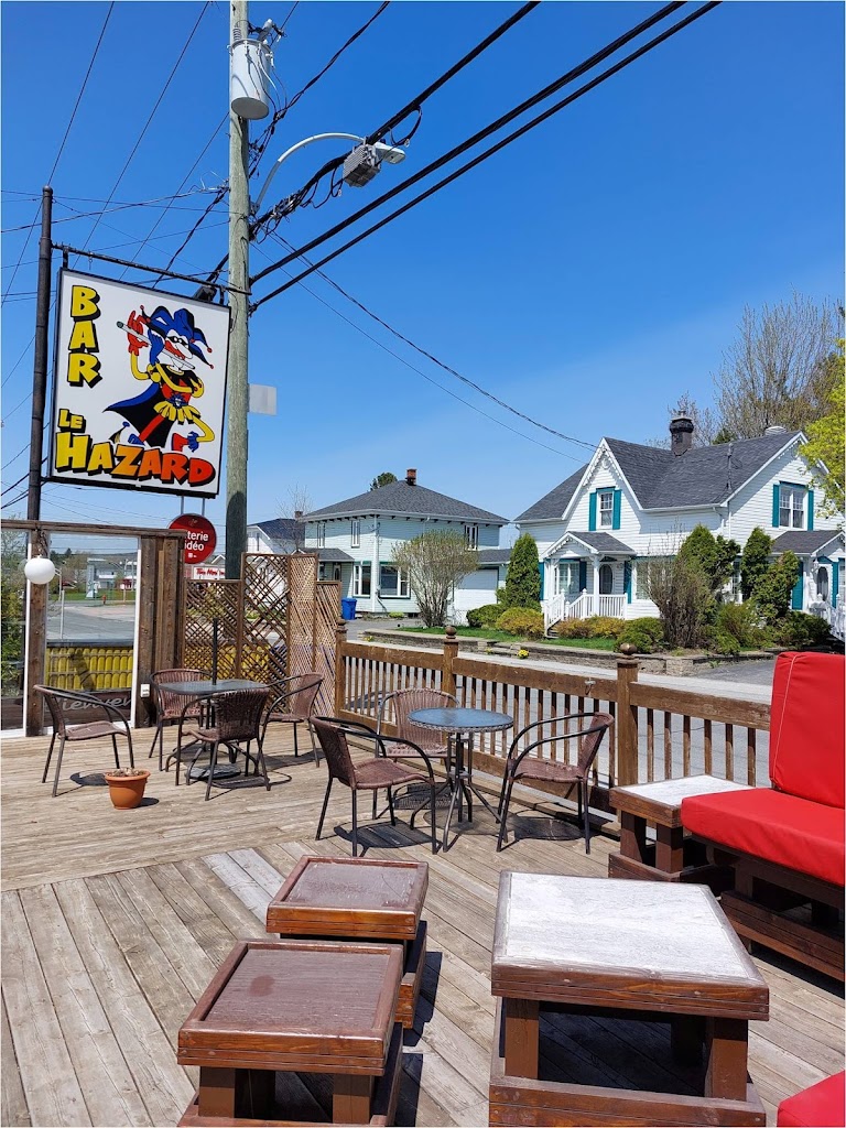 Bar le Hazard in Thetford Mines