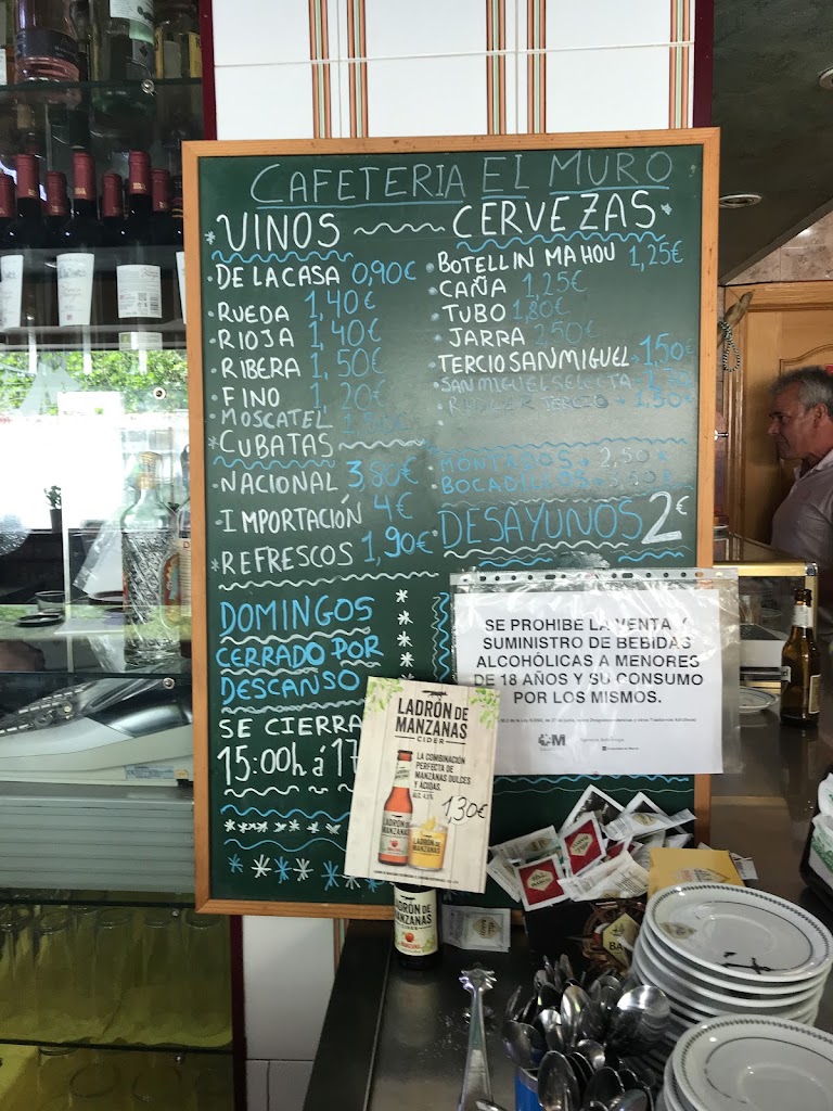 El Muro Cafeteria - Cerveceria — Carta