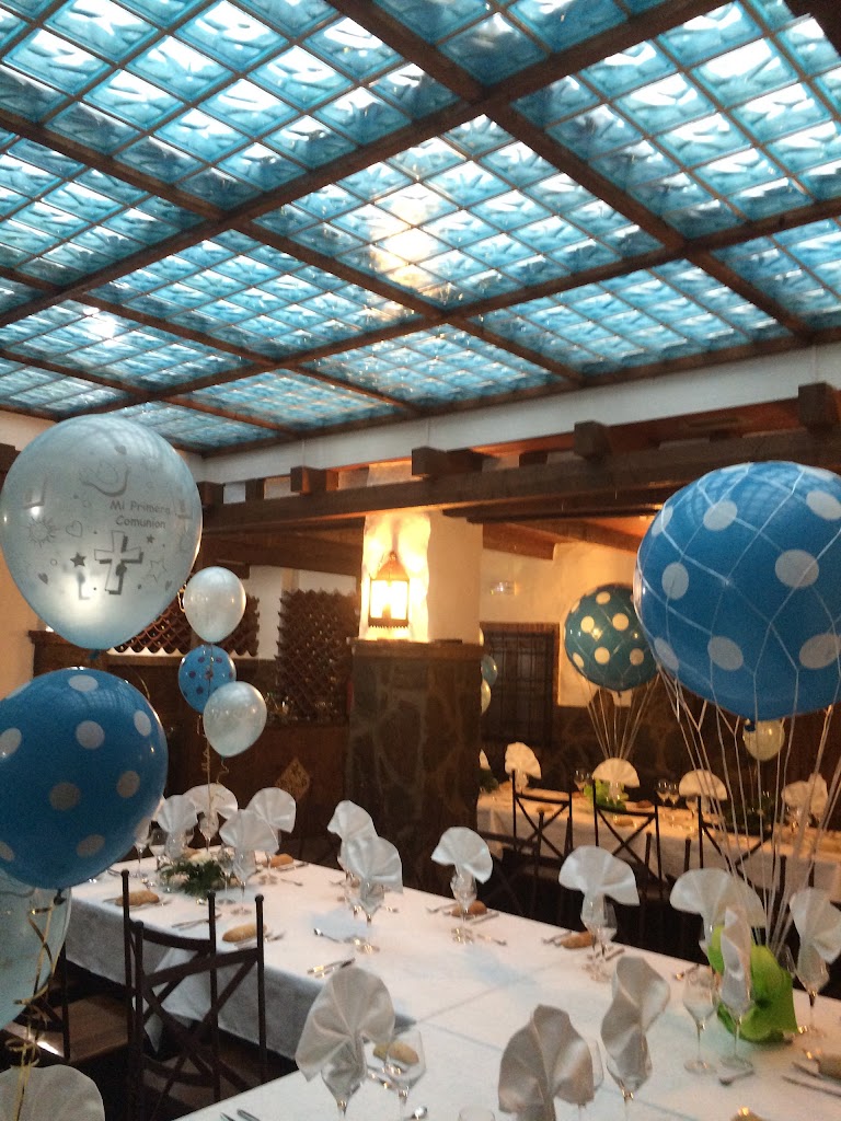 Lounge Bar La Plaza Restaurant