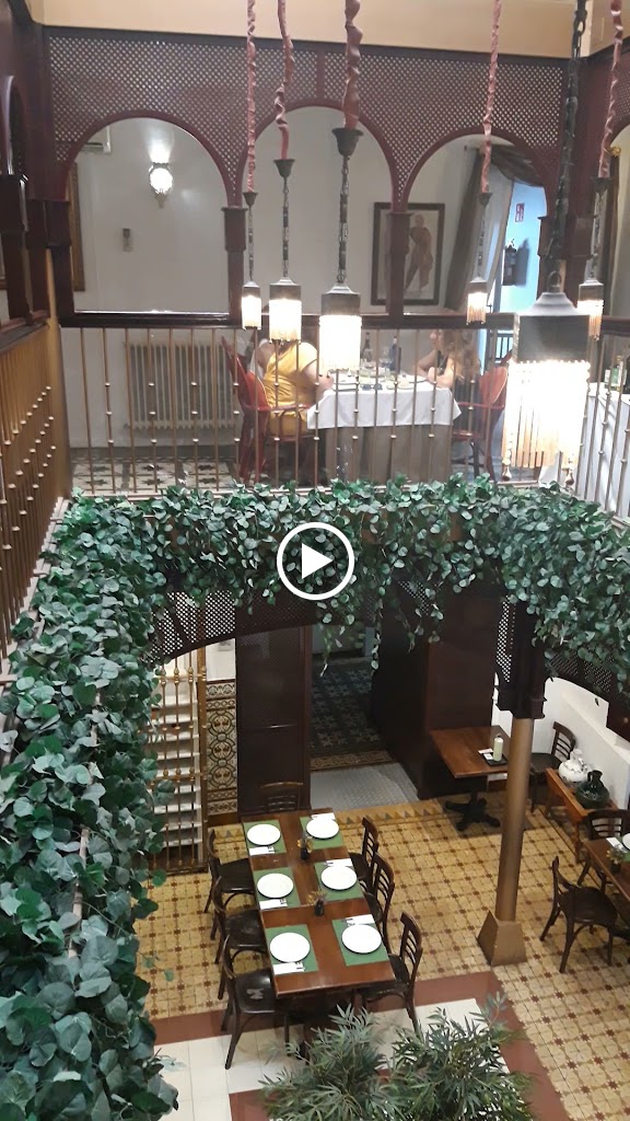 La Antigua Restaurante & Bar — Ambiente