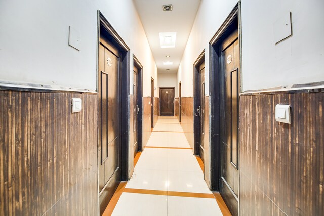 Oyo Flagship Hotel Vivek Plaza