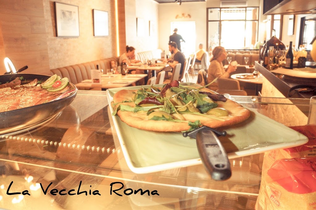 La Vecchia Roma — Comida y bebida