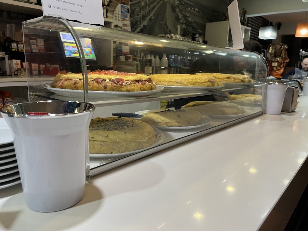 Cafeteria Avenida Candina