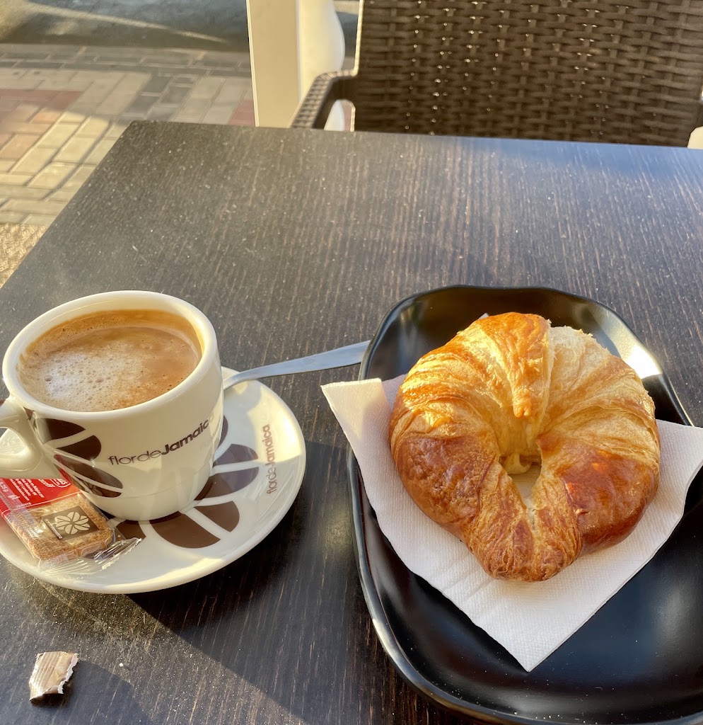 SamSam Bar Cafeteria — Del propietario