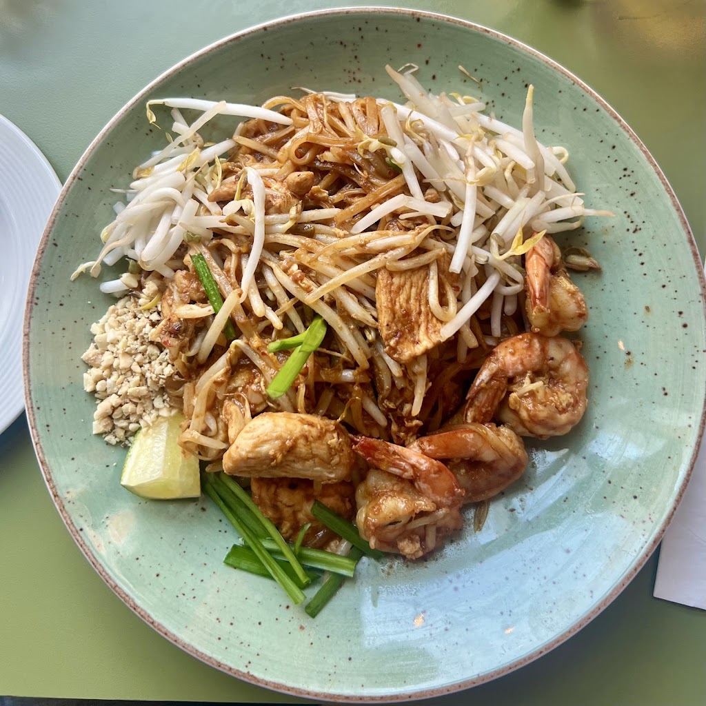 Pad thai