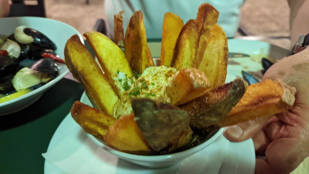 La Cantina de la Piscina — Papas fritas