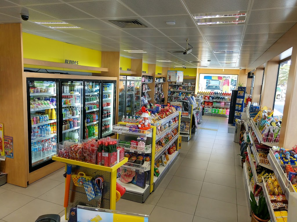 Shell Vecindario — Interior
