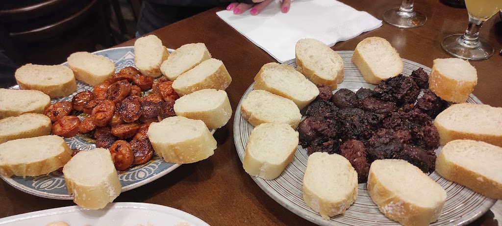 Bar Restaurante Que Te Den — Comida y bebida
