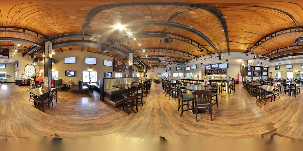 Hometown Sports Grill in Ottawa