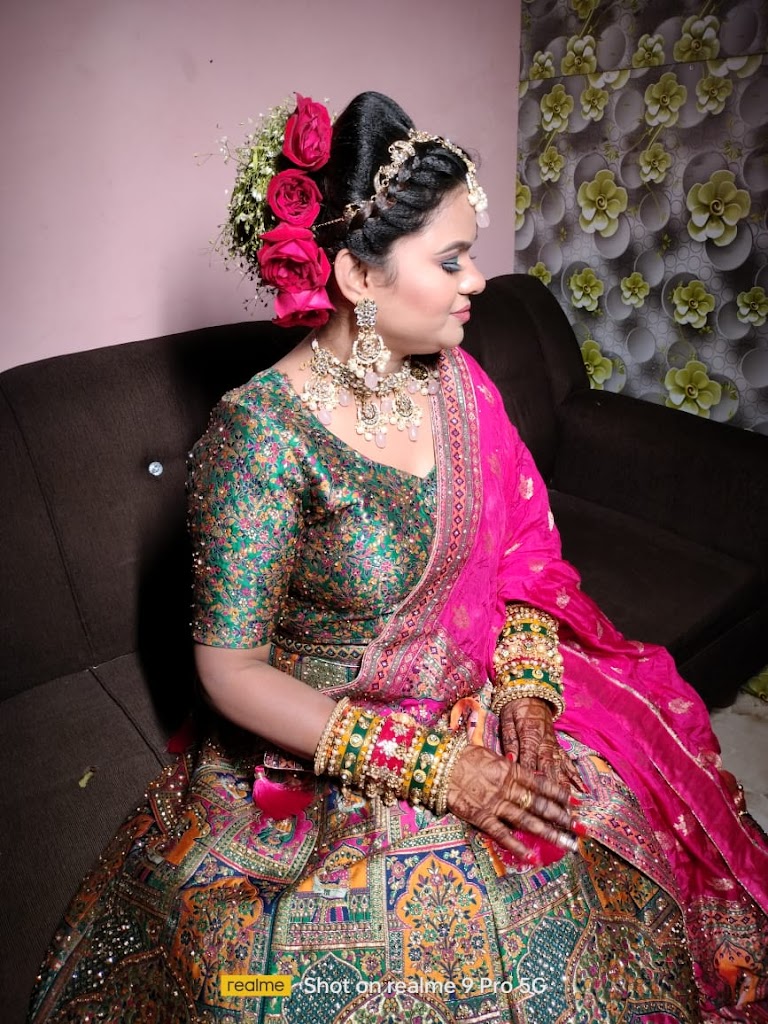 Glorious Beauty Parlour