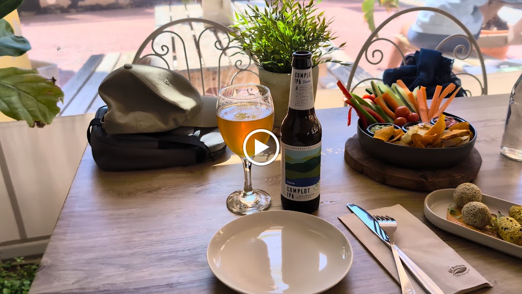 Sama Sama Veggie -Brunch&Restaurant- — Videos
