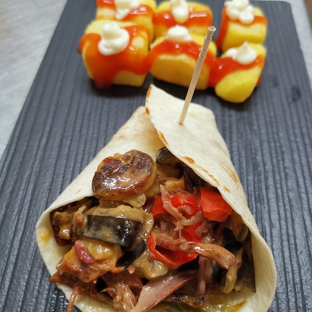 Restaurante El Sol — Comida y bebida