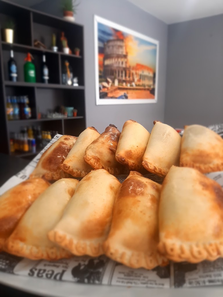 El Coliseo — Empanada