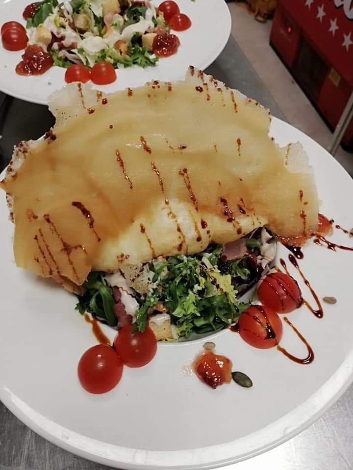 Meson Campoamor — Comida y bebida