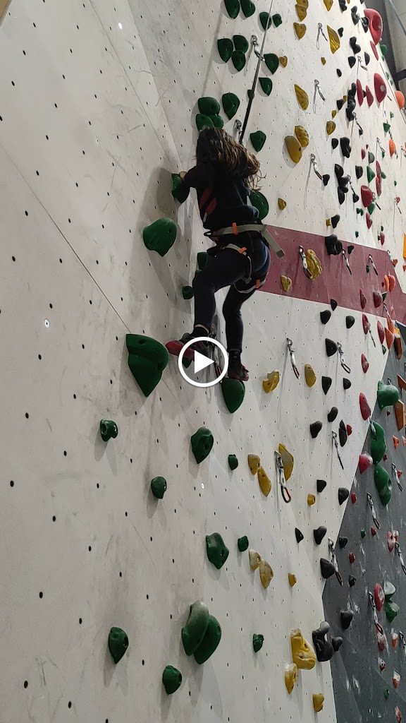 Golem Blanes - Escalada i Fitness — Bulder